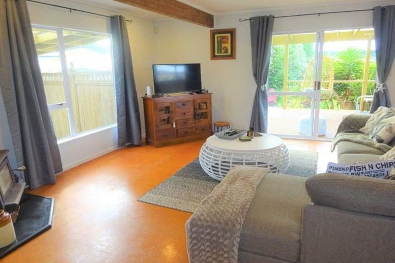 Photo of property in 37 Thomas Place, Foxton Beach, Foxton, 4815