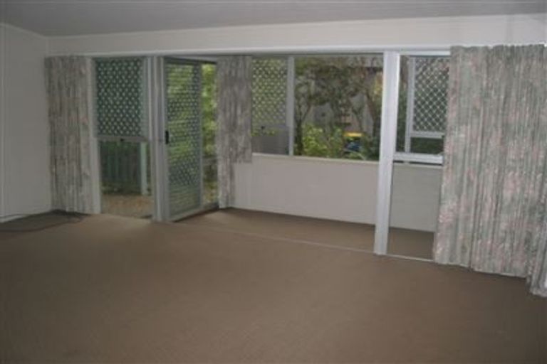 Photo of property in 1/15 Omana Road, Milford, Auckland, 0620