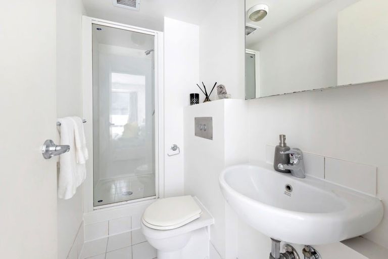 Photo of property in 8 Clayton Street, Saint Clair, Dunedin, 9012
