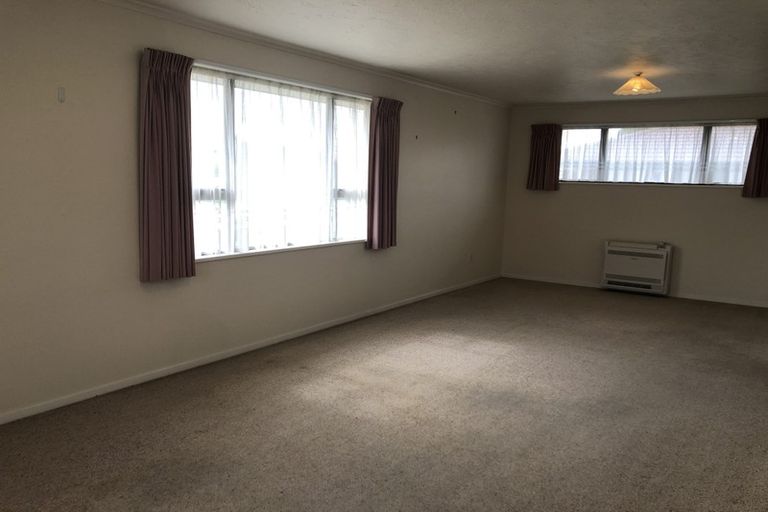Photo of property in 21 Wilson Street, Islington, Christchurch, 8042