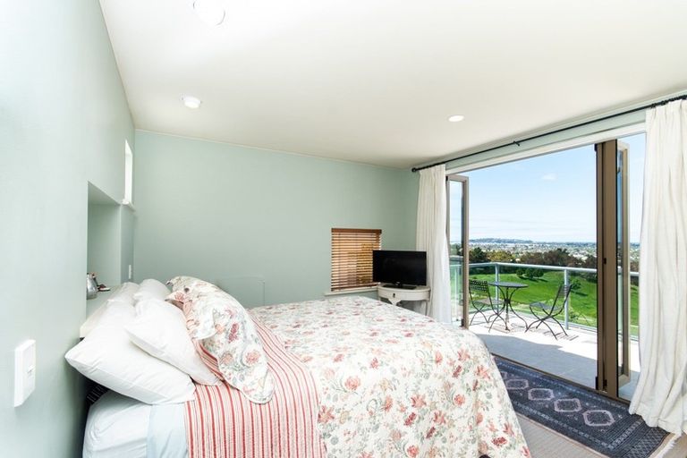 Photo of property in 47 Cumberland Rise, Taradale, Napier, 4112