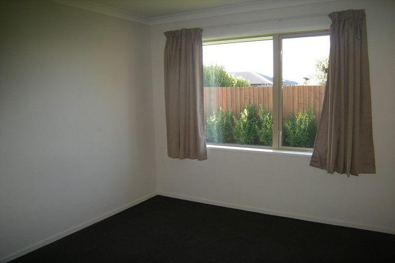 Photo of property in 15h Marlowe Place, Rolleston, 7614