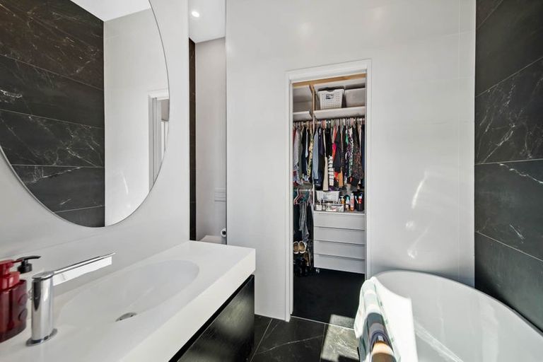 Photo of property in 10 Shrewsbury Street, Merivale, Christchurch, 8014