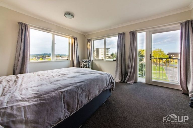 Photo of property in 4 Toheroa Street, Hobsonville, Auckland, 0616