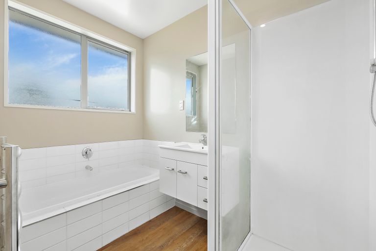 Photo of property in 1/471 Pages Road, Aranui, Christchurch, 8061