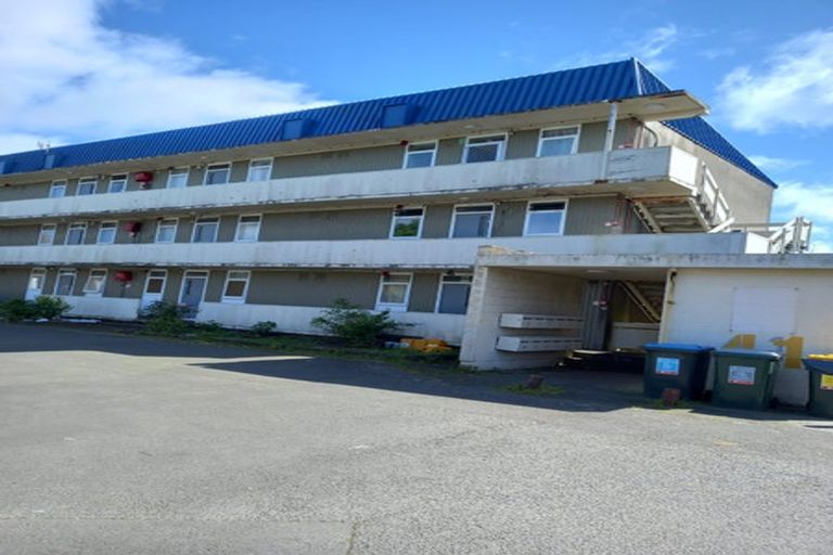Photo of property in 19 Barber Grove, Moera, Lower Hutt, 5010