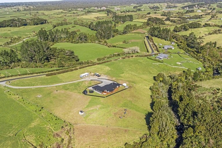 Photo of property in 188 Maude Road, Kaimiro, New Plymouth, 4371