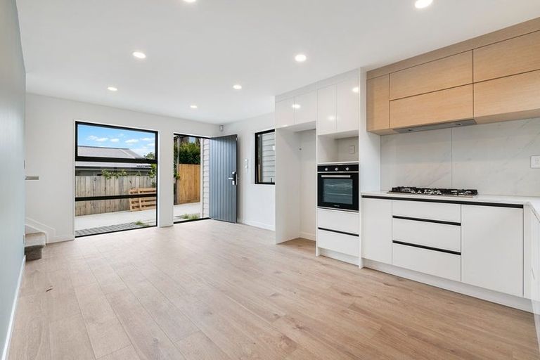 Photo of property in 20c Seine Road, Forrest Hill, Auckland, 0620