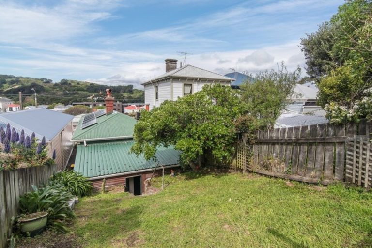 Photo of property in 104 Wallace Street, Mount Cook, Wellington, 6021