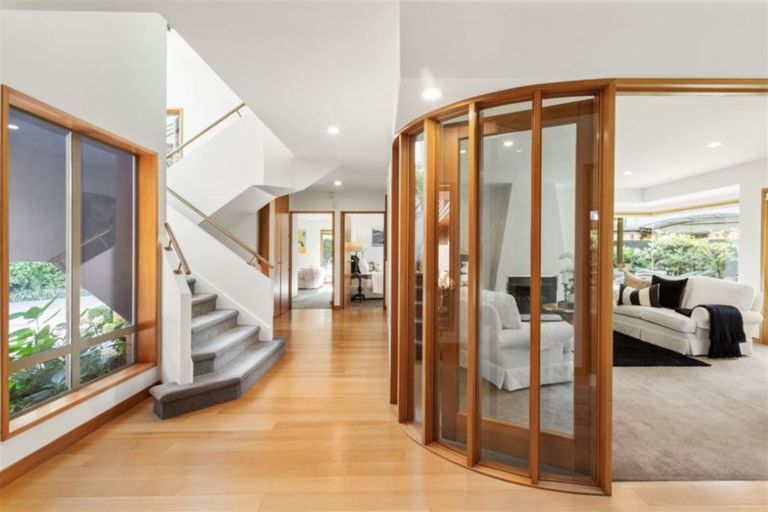 Photo of property in 16 Grangewood Lane, Burnside, Christchurch, 8053