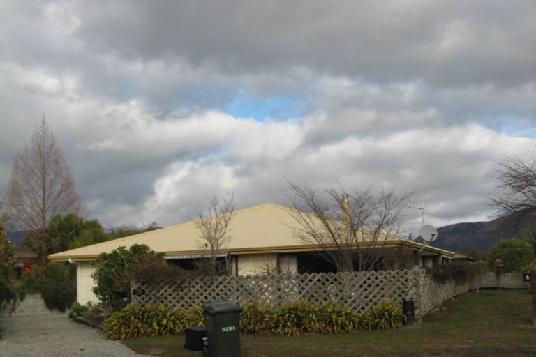 Photo of property in 15b Rimu Lane, Wanaka, 9305