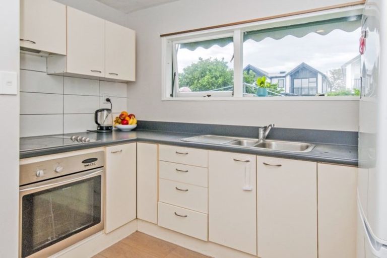 Photo of property in 2/337 Hendersons Road, Hoon Hay, Christchurch, 8025