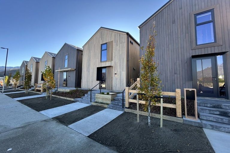 Photo of property in 6 Hall Street, Frankton, 9300