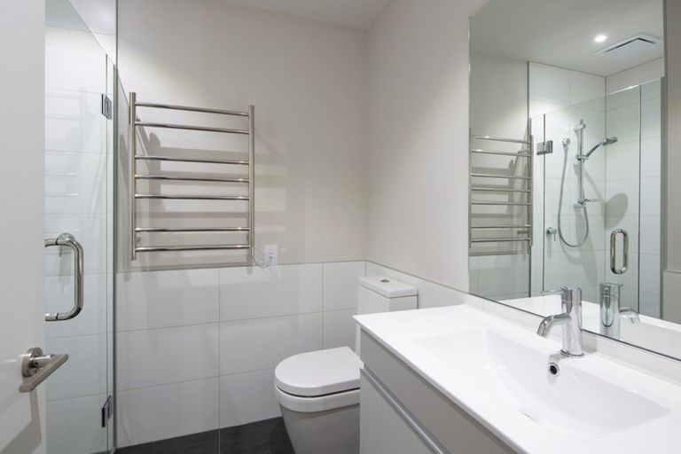 Photo of property in 8 Parera Lane, Jacks Point, Queenstown, 9371