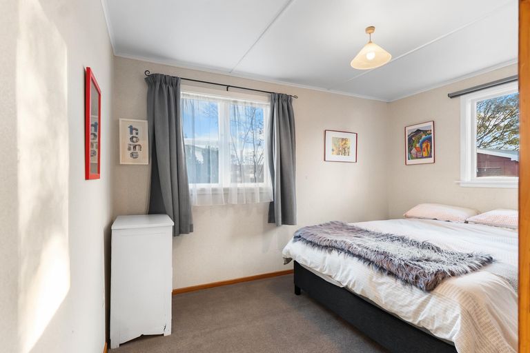 Photo of property in 36 Jollie Road, Twizel, 7901
