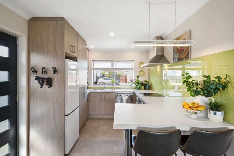 Photo of property in 2/55 Edward Avenue, Edgeware, Christchurch, 8013