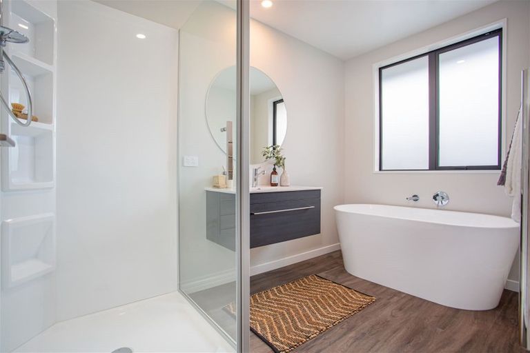 Photo of property in 6 Classic Lane, Rolleston, 7614