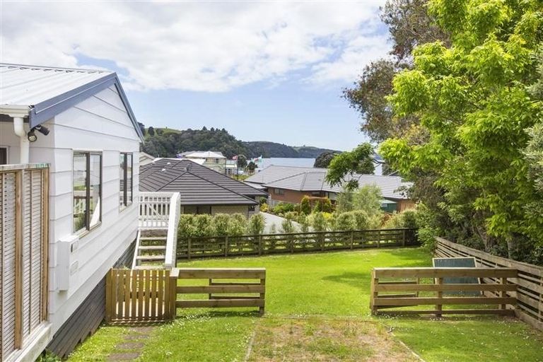 Photo of property in 18 Kahurangi Place, Snells Beach, 0920