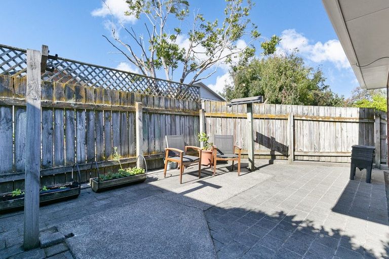 Photo of property in 22 Weka Street, Miramar, Wellington, 6022
