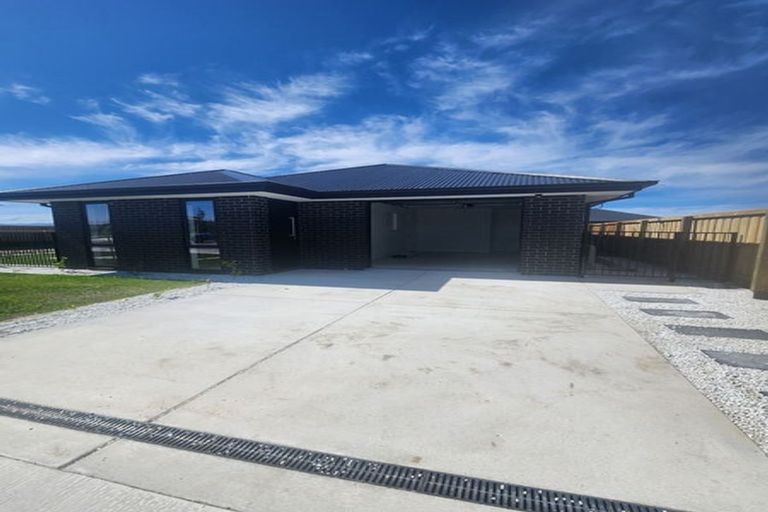 Photo of property in 10 Ellmers Street, Woodend, 7610