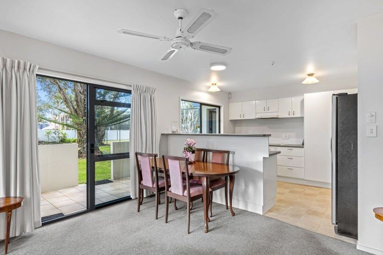 Photo of property in 7b Puriri Avenue, Orewa, 0931