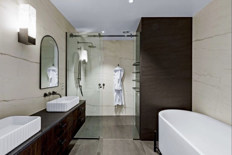 Photo of property in 1a Olivers Place, Queenstown, 9300