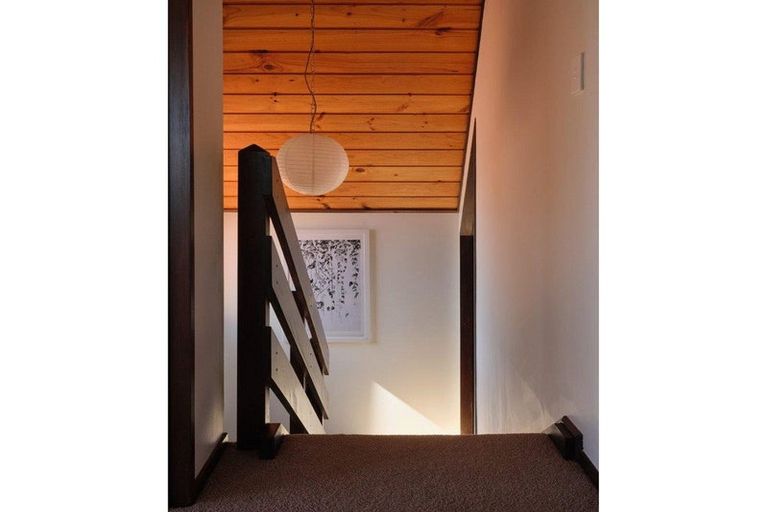 Photo of property in 1/37 Augusta Street, Redcliffs, Christchurch, 8081