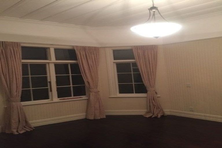 Photo of property in 4 Lake Road, Devonport, Auckland, 0624