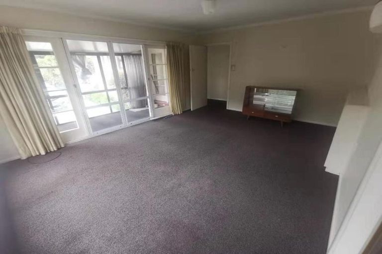 Photo of property in 16 Lochee Road, Upper Riccarton, Christchurch, 8041