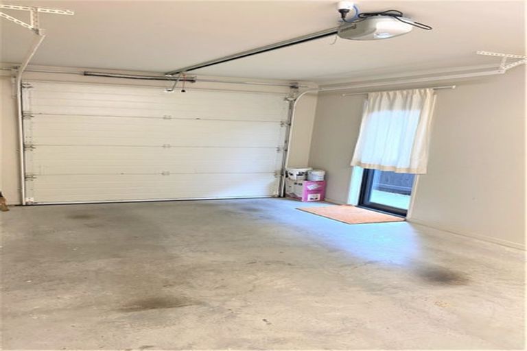 Photo of property in 19 Lightbody Lane, Wigram, Christchurch, 8042