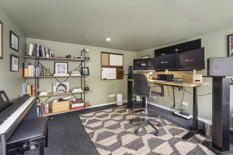 Photo of property in 9 Gavin Road, Raumati Beach, Paraparaumu, 5032