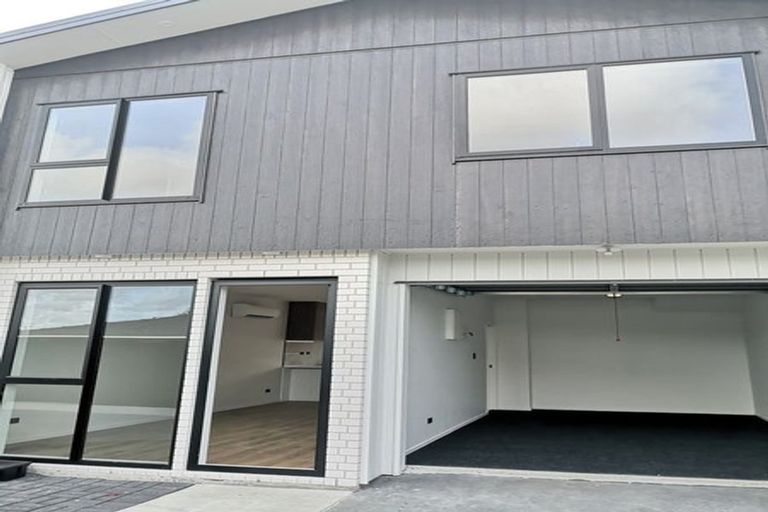 Photo of property in 2/86 East Tamaki Road, Papatoetoe, Auckland, 2025