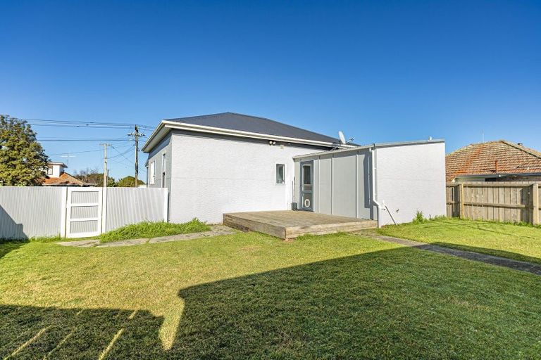 Photo of property in 18 Swiss Avenue, Gonville, Whanganui, 4501
