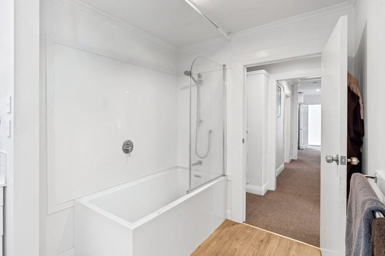 Photo of property in 131 Bath Street, Levin, 5510