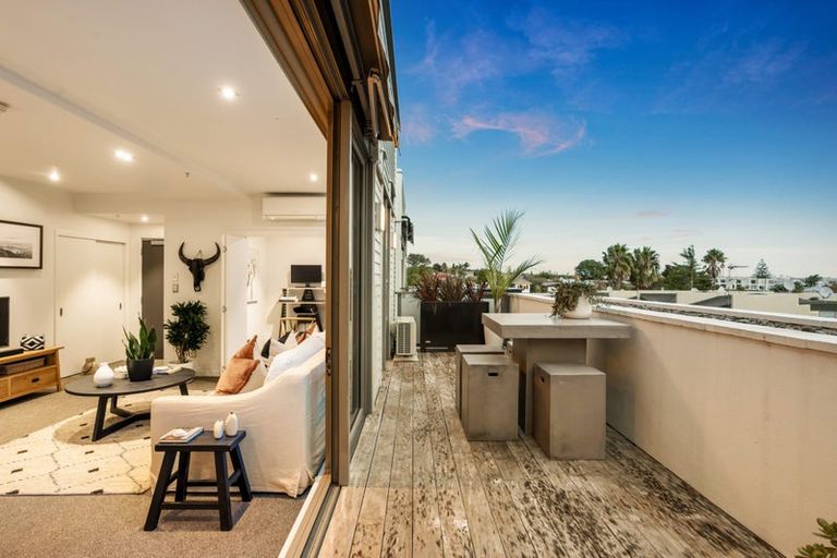 Photo of property in Maison Apartments, 111/16 Huron Street, Takapuna, Auckland, 0622