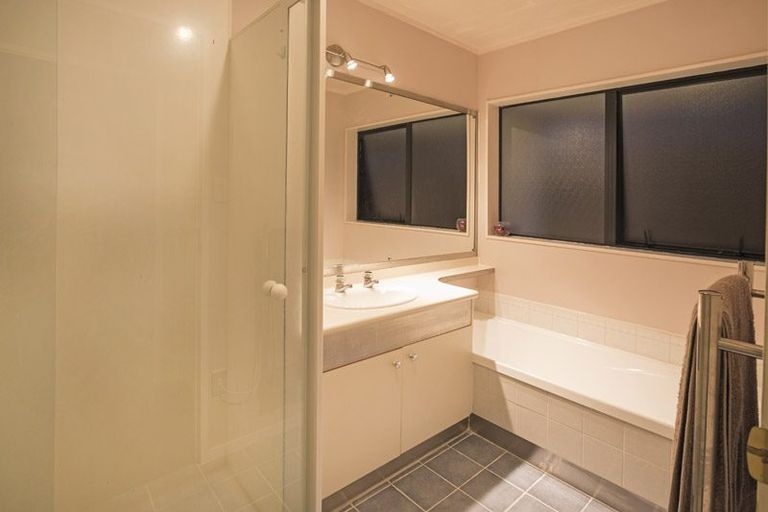 Photo of property in 1/38 Ambleside Drive, Northpark, Auckland, 2013