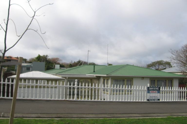 Photo of property in 18 Margaret Street, Roslyn, Palmerston North, 4414
