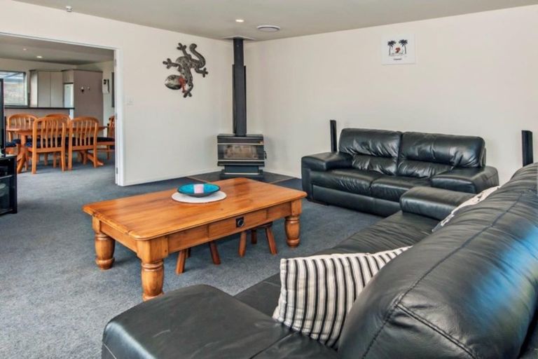 Photo of property in 22 Markham Way, Rolleston, 7614