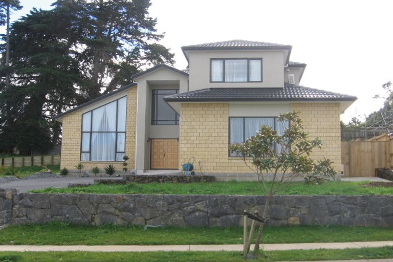 Photo of property in 56 Coachman Drive, Flat Bush, Auckland, 2016