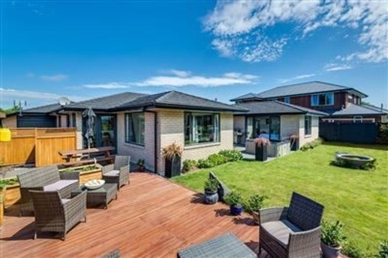 Photo of property in 28a Springwater Avenue, Northwood, Christchurch, 8051