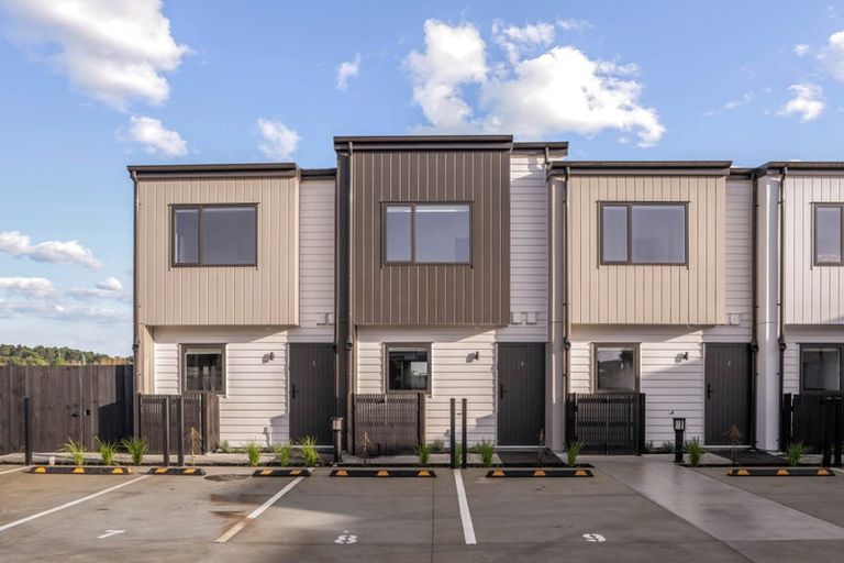 Photo of property in 18/48 Moire Road, Massey, Auckland, 0614