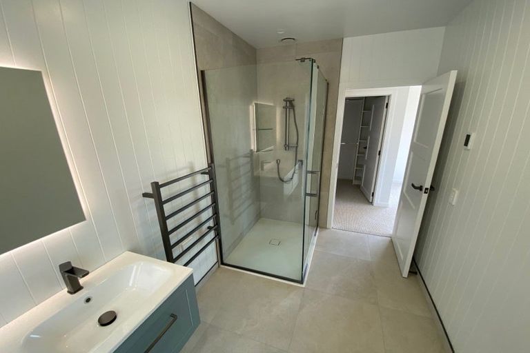 Photo of property in 156 Kupe Drive, Whitianga, 3510