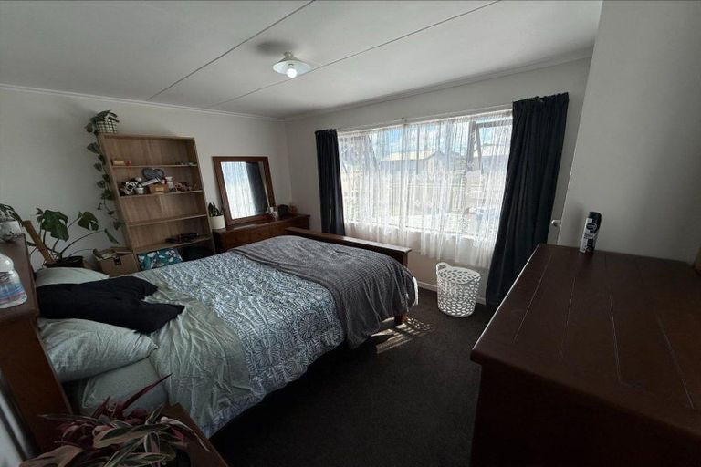 Photo of property in 15 Cornfoot Street, Castlecliff, Whanganui, 4501