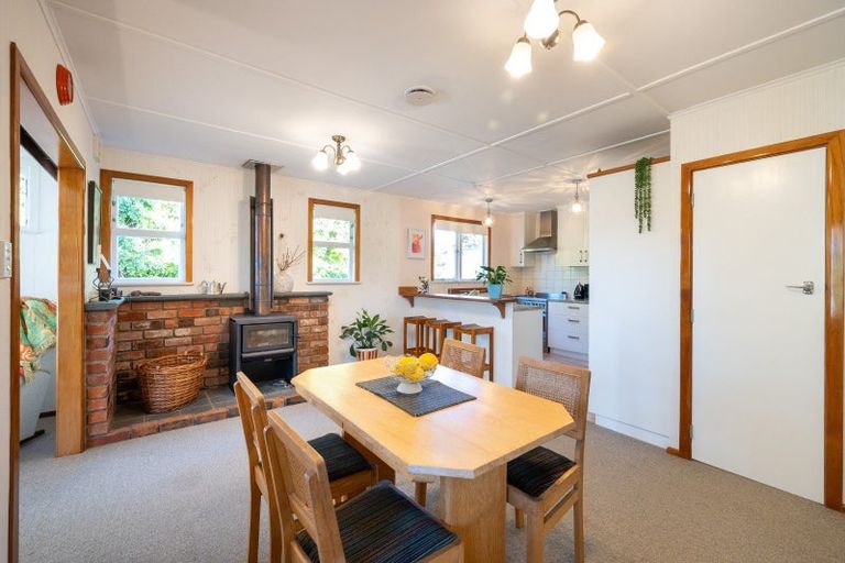 Photo of property in 33 Haumoana Road, Haumoana, 4102