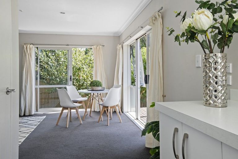 Photo of property in 16 Pono Place, Waiuku, 2123