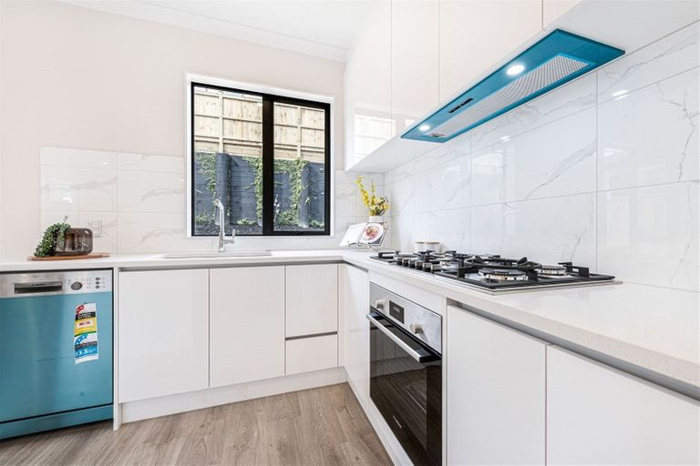 Photo of property in 26 Matahae Drive, Flat Bush, Auckland, 2019