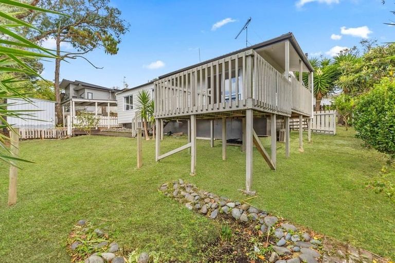 Photo of property in 2/39 Bayview Road, Bayview, Auckland, 0629
