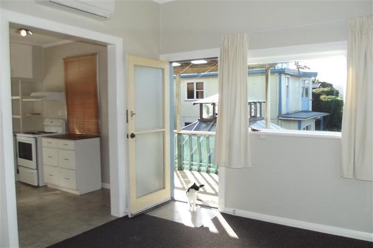 Photo of property in 122 Ohiro Road, Brooklyn, Wellington, 6021