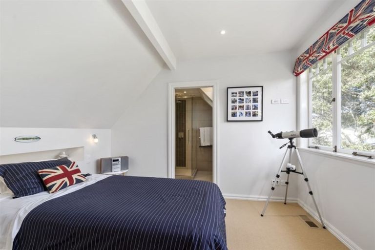 Photo of property in 1 Grove Road, Devonport, Auckland, 0624