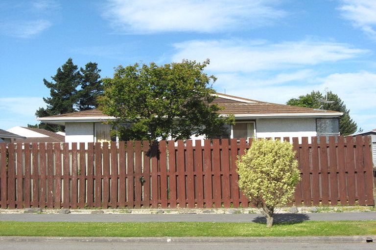 Photo of property in 14 Four Elms Place, Parklands, Christchurch, 8083